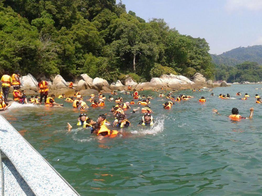 Oyo 44020 Kejora Garden Resort Kampong Pasir Bogak Kültér fotó