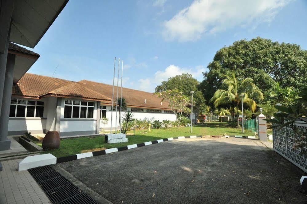 Oyo 44020 Kejora Garden Resort Kampong Pasir Bogak Kültér fotó